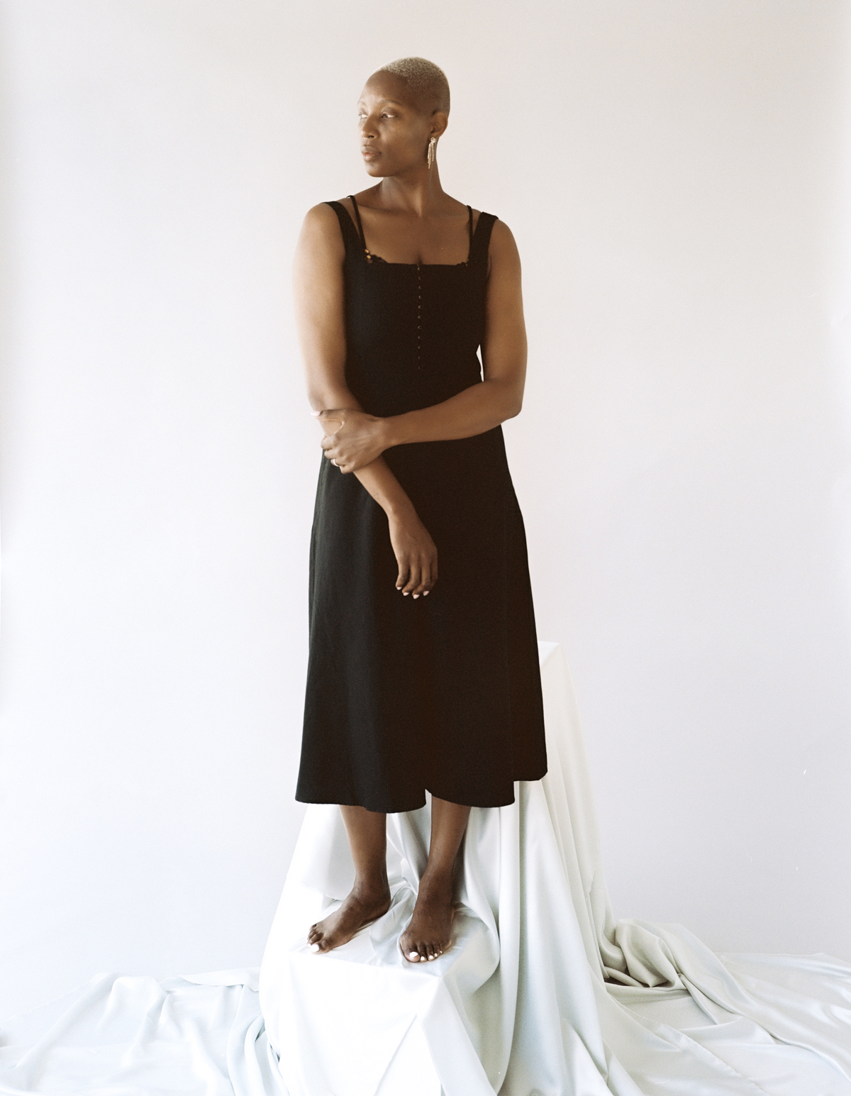 Black hook and eye dress hotsell